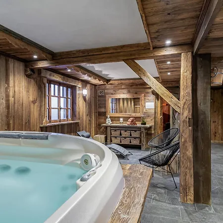 élégant à Le Praz Avec Spa, Cheminée Et Services Inclus - Fr-1-568-35