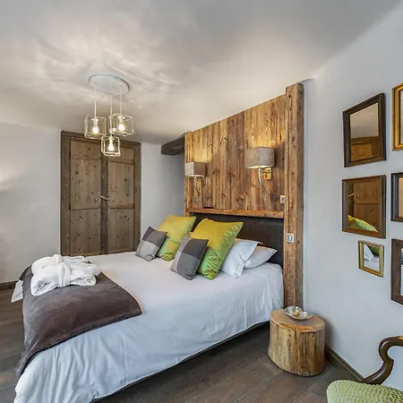 élégant à Le Praz Avec Spa, Cheminée Et Services Inclus - Fr-1-568-35 Courchevel