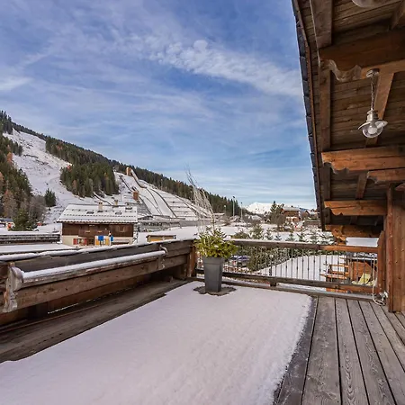 élégant à Le Praz Avec Spa, Cheminée Et Services Inclus - Fr-1-568-35 *